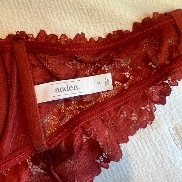 Auden stylish Auburn Color Bandeau Bra with Romantic Lace Design - Picture 4 of 6